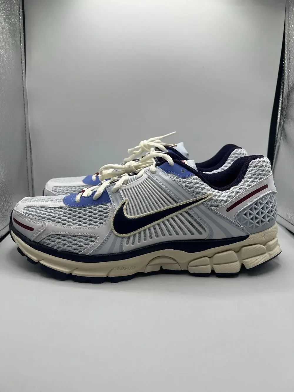 Nike Air Zoom Vomero 5 “Blue Tint” size 11w/9.5 men’s